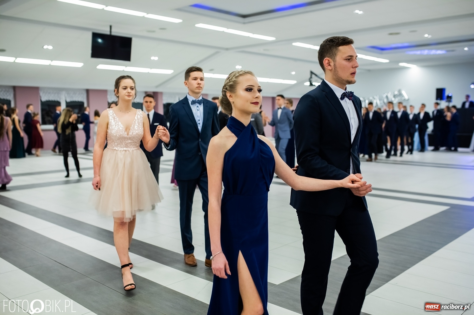 Zdjęcie w galerii na portalu naszraciborz.pl: Bal maturalny II LO w Zakrzowie [FOTO i WIDEO] wiadomości z regionu