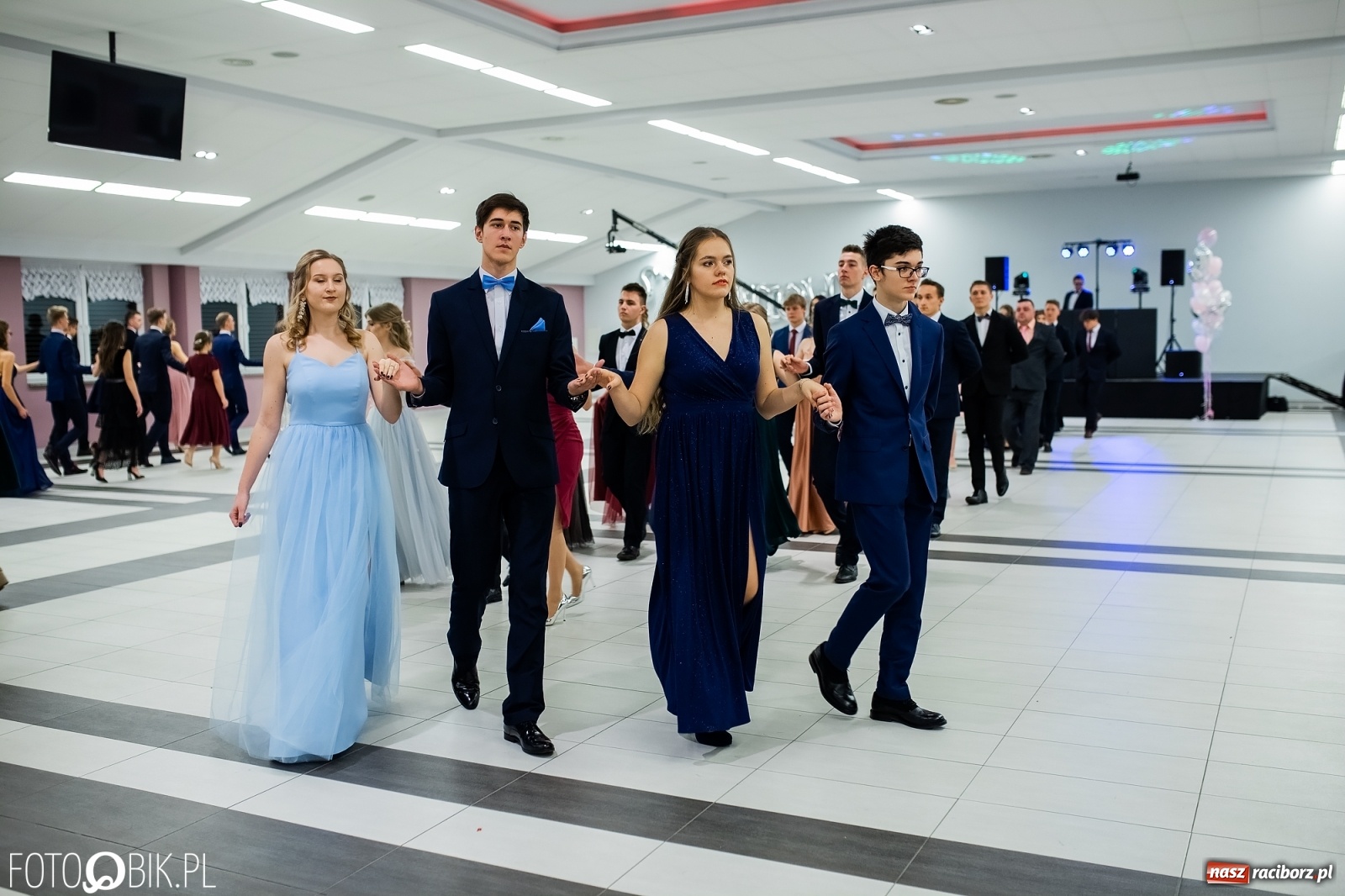 Zdjęcie w galerii na portalu naszraciborz.pl: Bal maturalny II LO w Zakrzowie [FOTO i WIDEO] wiadomości z regionu