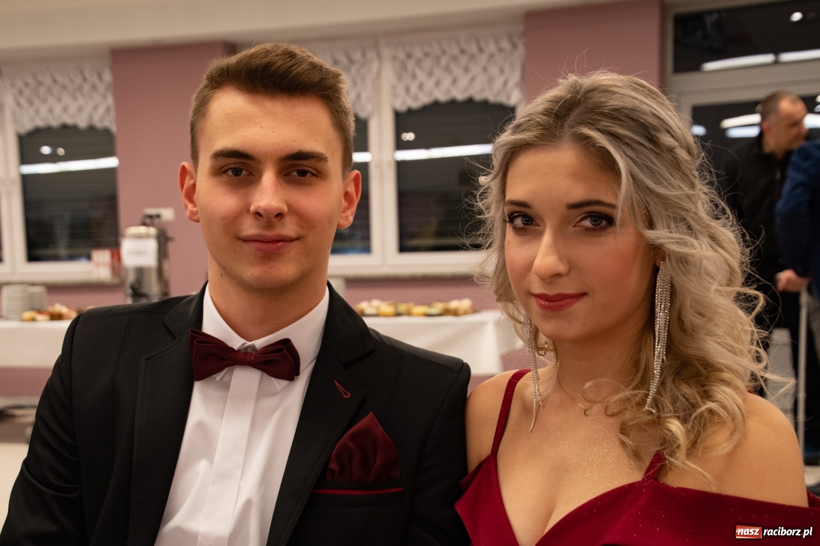 Zdjęcie w galerii na portalu naszraciborz.pl: Bal maturalny II LO w Zakrzowie [FOTO i WIDEO] wiadomości z regionu