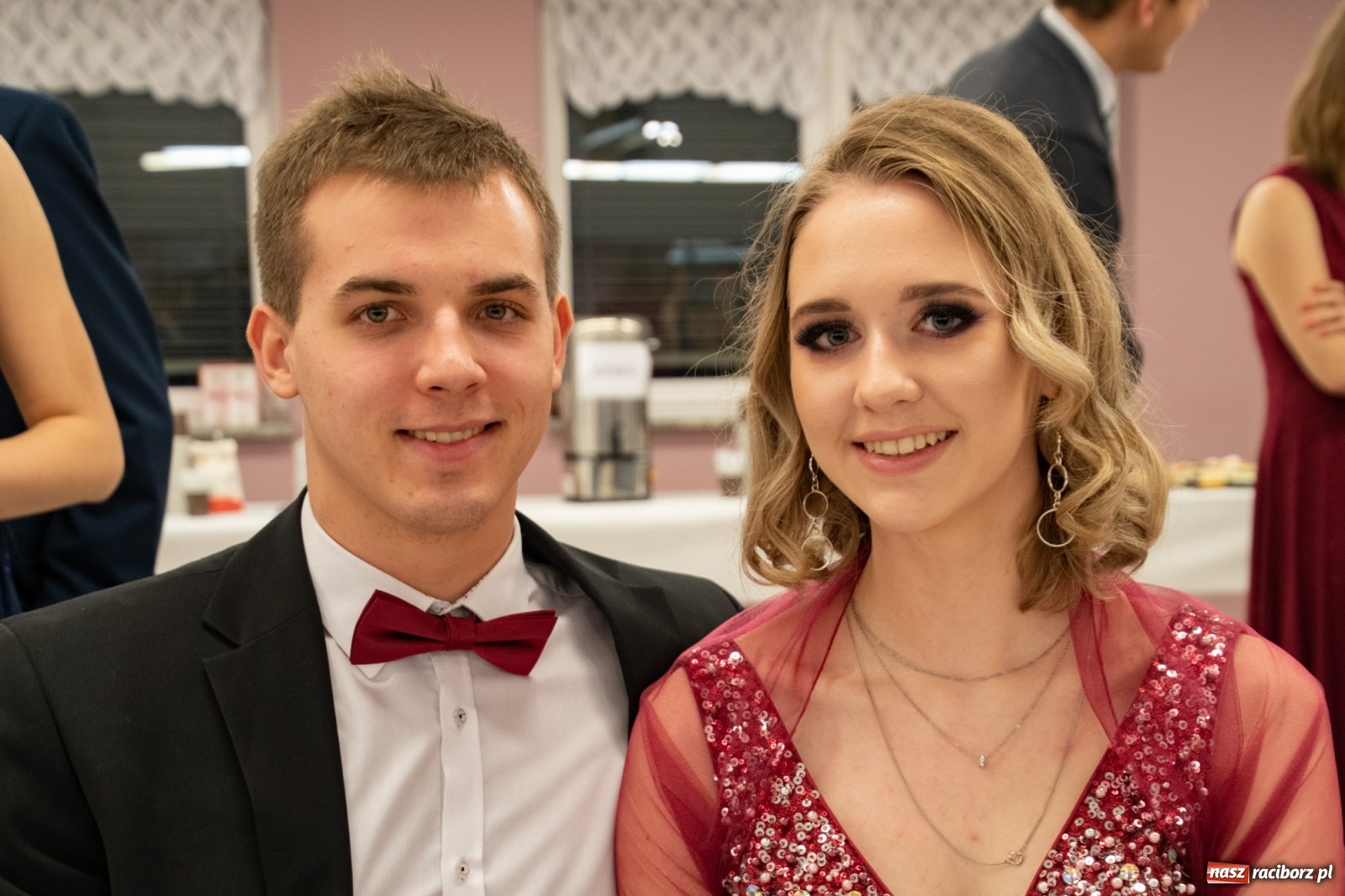 Zdjęcie w galerii na portalu naszraciborz.pl: Bal maturalny II LO w Zakrzowie [FOTO i WIDEO] wiadomości z regionu