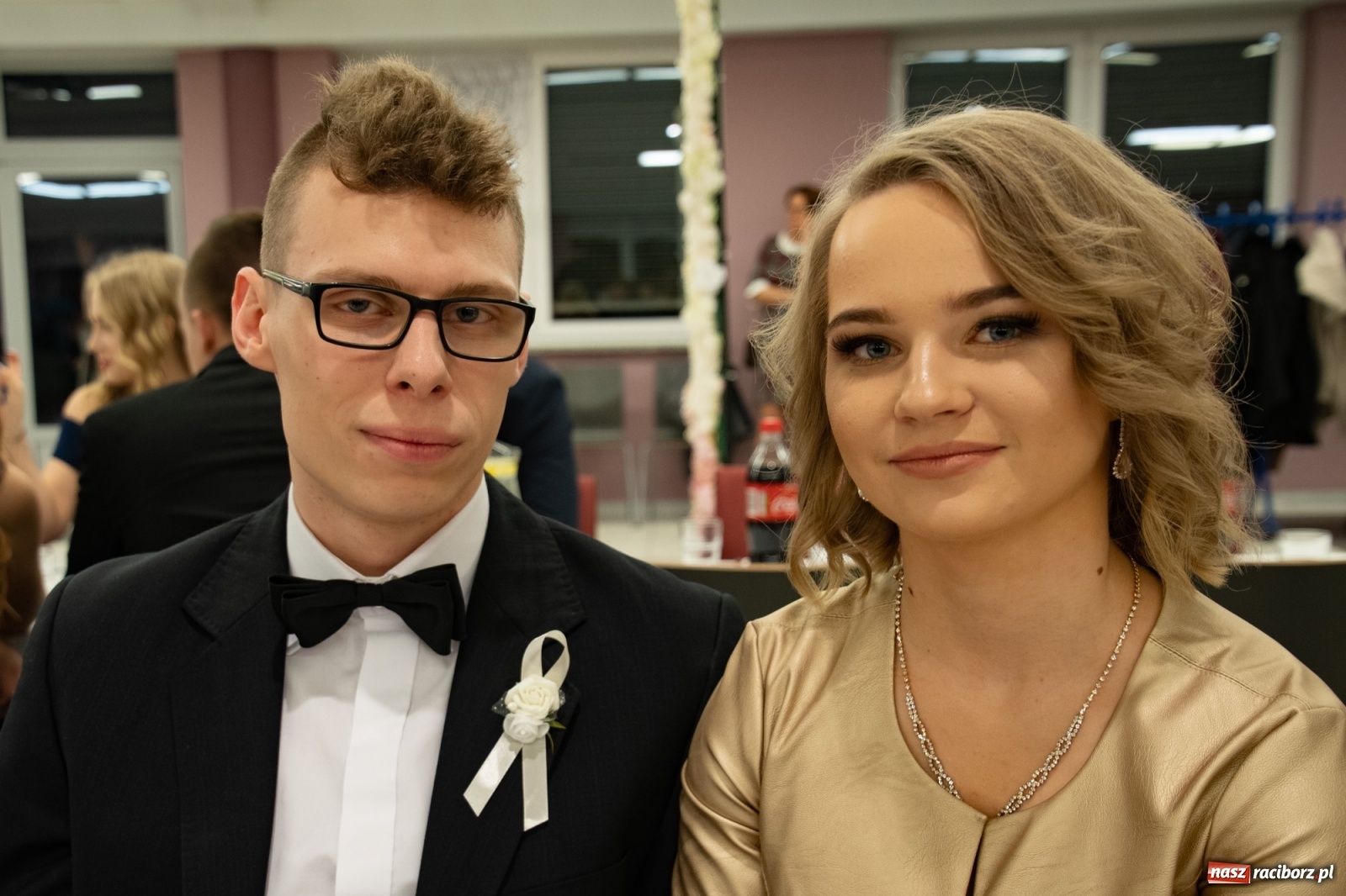 Zdjęcie w galerii na portalu naszraciborz.pl: Bal maturalny II LO w Zakrzowie [FOTO i WIDEO] wiadomości z regionu