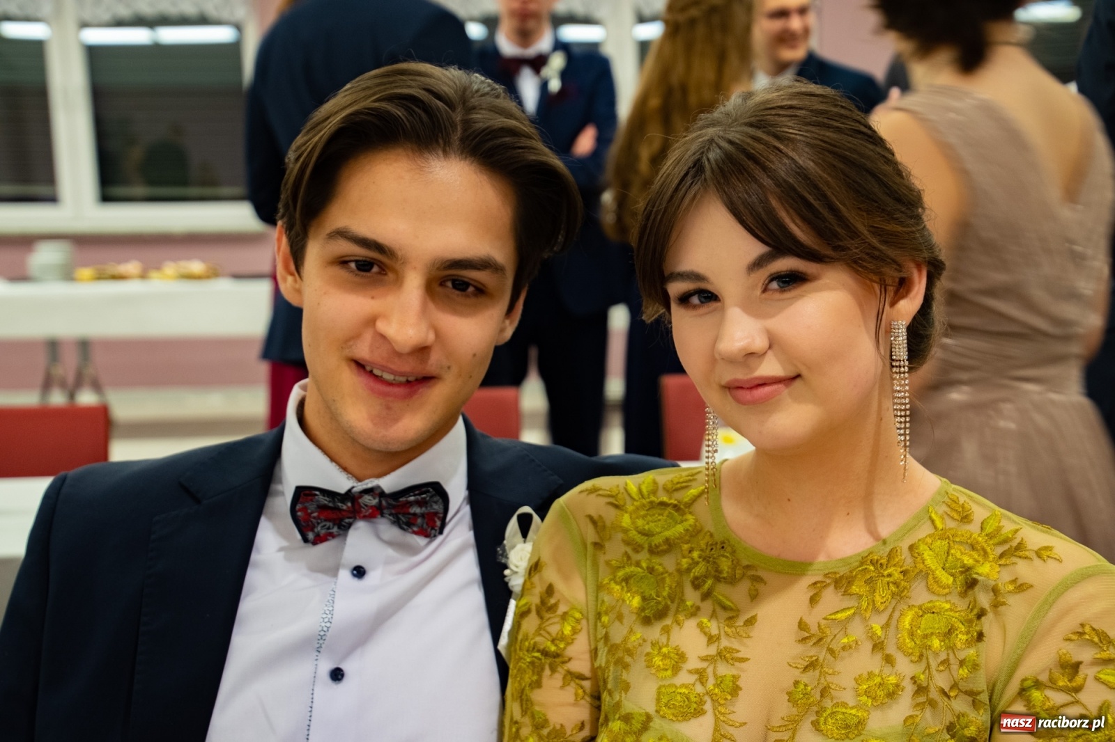 Zdjęcie w galerii na portalu naszraciborz.pl: Bal maturalny II LO w Zakrzowie [FOTO i WIDEO] wiadomości z regionu