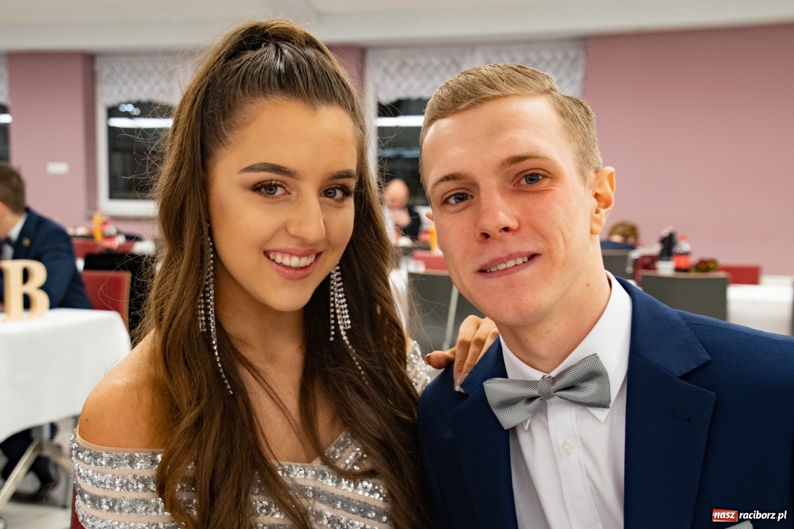 Zdjęcie w galerii na portalu naszraciborz.pl: Bal maturalny II LO w Zakrzowie [FOTO i WIDEO] wiadomości z regionu