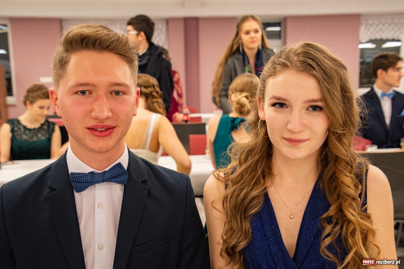 Zdjęcie w galerii na portalu naszraciborz.pl: Bal maturalny II LO w Zakrzowie [FOTO i WIDEO] wiadomości z regionu