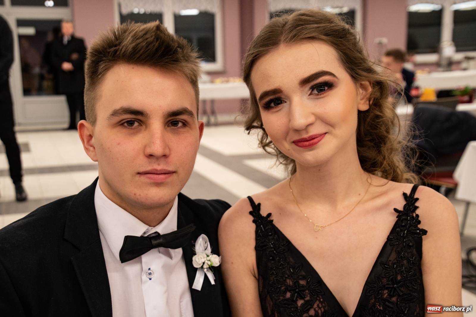 Zdjęcie w galerii na portalu naszraciborz.pl: Bal maturalny II LO w Zakrzowie [FOTO i WIDEO] wiadomości z regionu