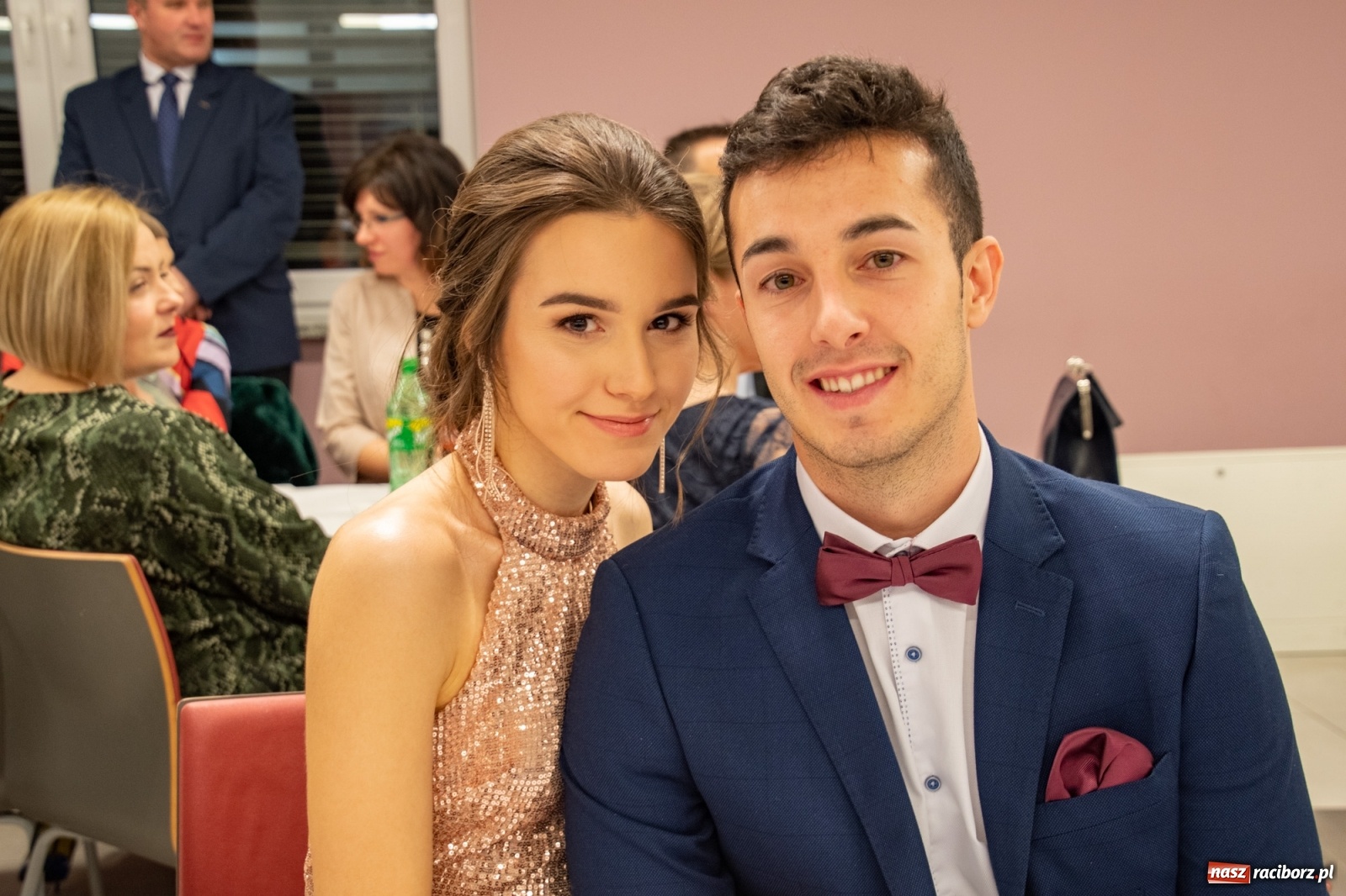 Zdjęcie w galerii na portalu naszraciborz.pl: Bal maturalny II LO w Zakrzowie [FOTO i WIDEO] wiadomości z regionu