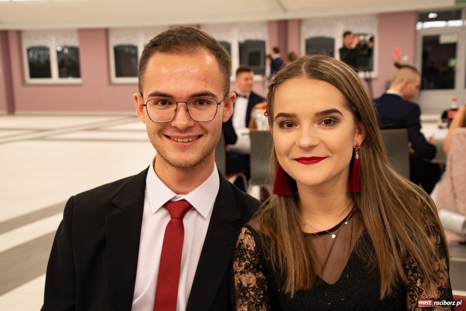 Zdjęcie w galerii na portalu naszraciborz.pl: Bal maturalny II LO w Zakrzowie [FOTO i WIDEO] wiadomości z regionu