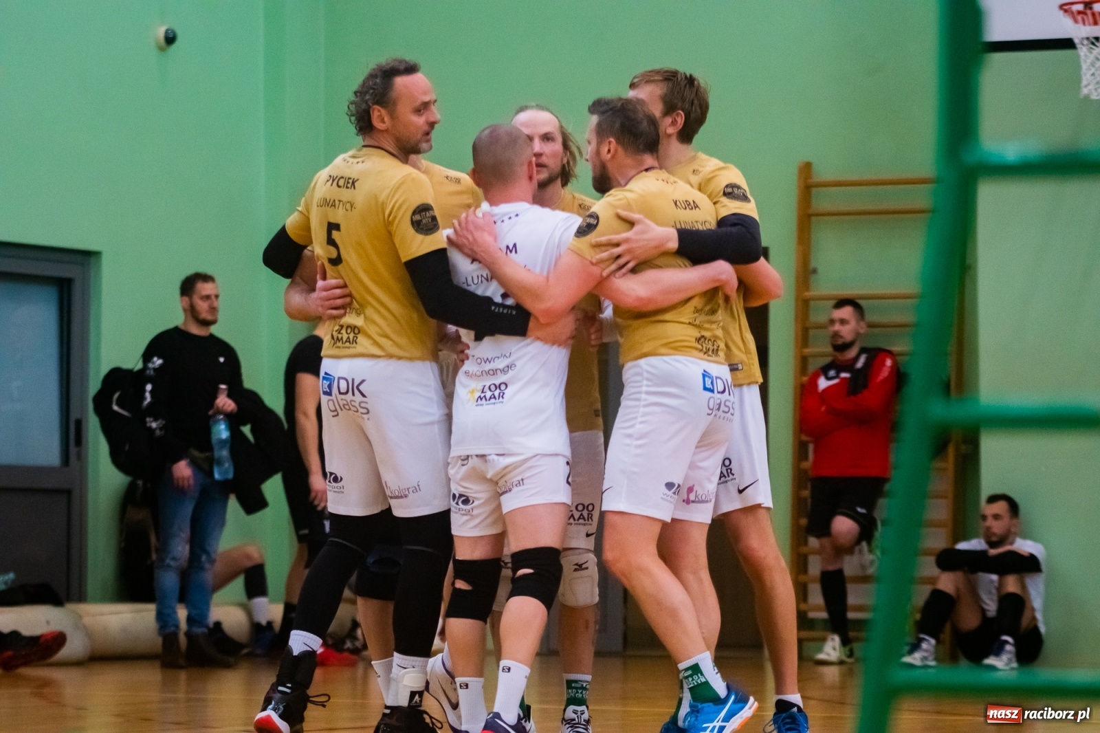 Zdjęcie w galerii na portalu naszraciborz.pl: Siatkarska niedziela w Arenie Rafako [FOTO i WIDEO] wiadomości z regionu