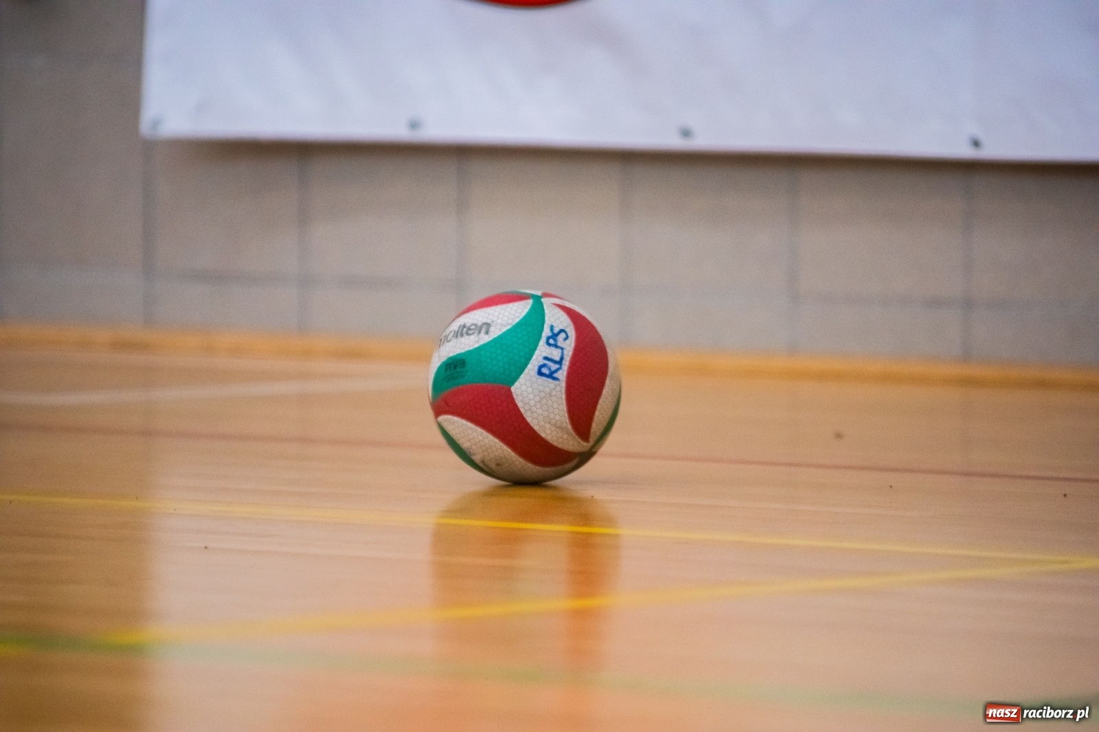 Zdjęcie w galerii na portalu naszraciborz.pl: Siatkarska niedziela w Arenie Rafako [FOTO i WIDEO] wiadomości z regionu