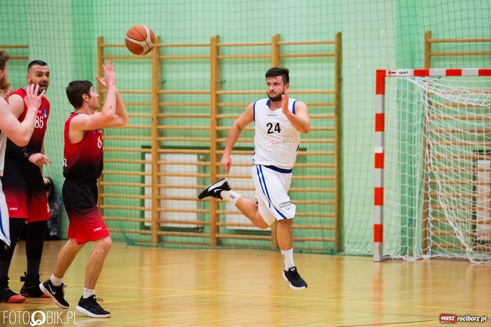 Zdjęcie w galerii na portalu naszraciborz.pl: Ofensywa zawiodła w defensywie [FOTO] wiadomości z regionu