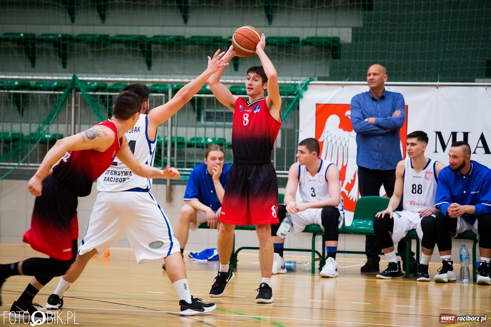Zdjęcie w galerii na portalu naszraciborz.pl: Ofensywa zawiodła w defensywie [FOTO] wiadomości z regionu