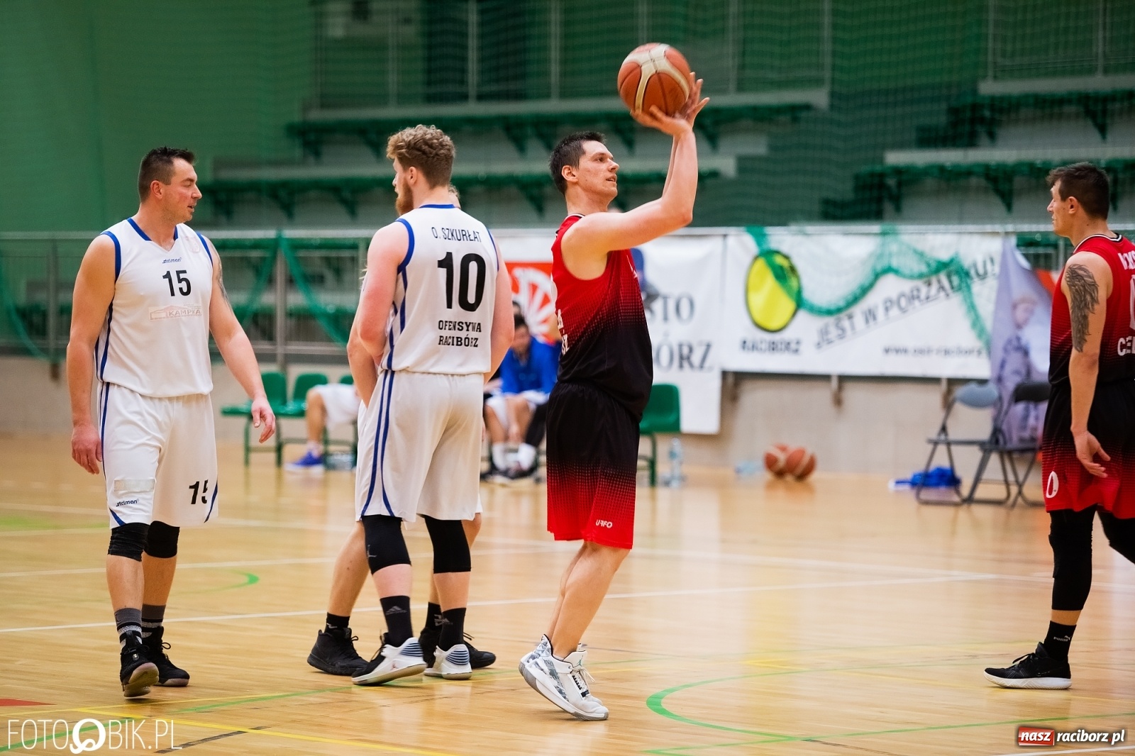 Zdjęcie w galerii na portalu naszraciborz.pl: Ofensywa zawiodła w defensywie [FOTO] wiadomości z regionu