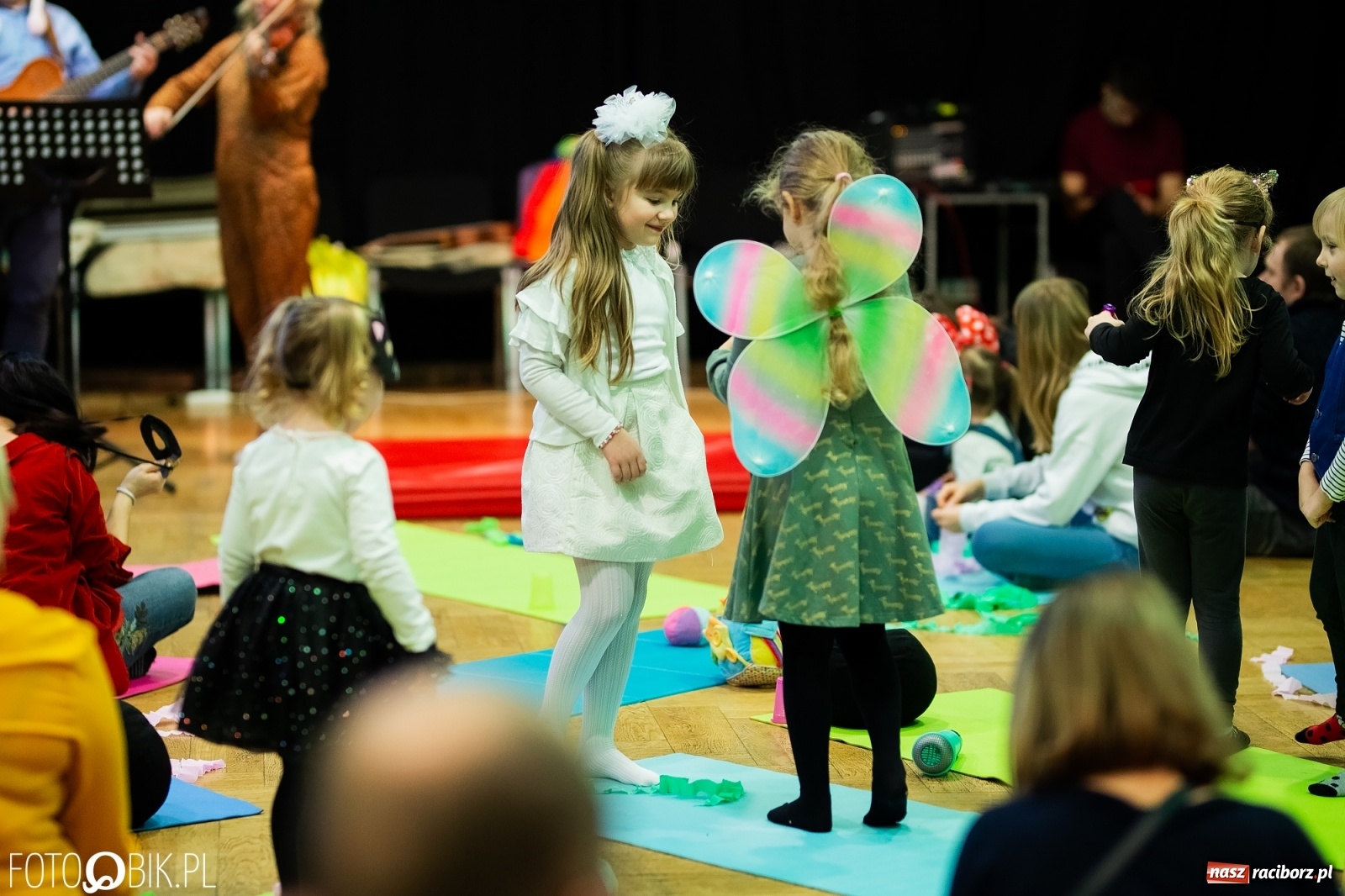 Zdjęcie w galerii na portalu naszraciborz.pl: Bal przebierańców maluchów w RCK wiadomości z regionu