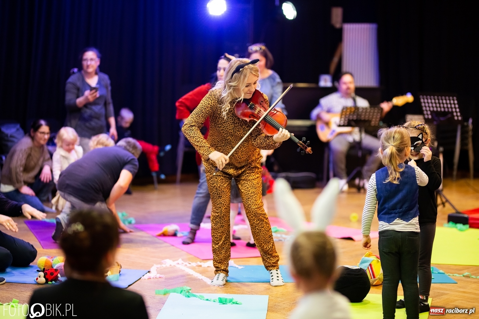 Zdjęcie w galerii na portalu naszraciborz.pl: Bal przebierańców maluchów w RCK wiadomości z regionu