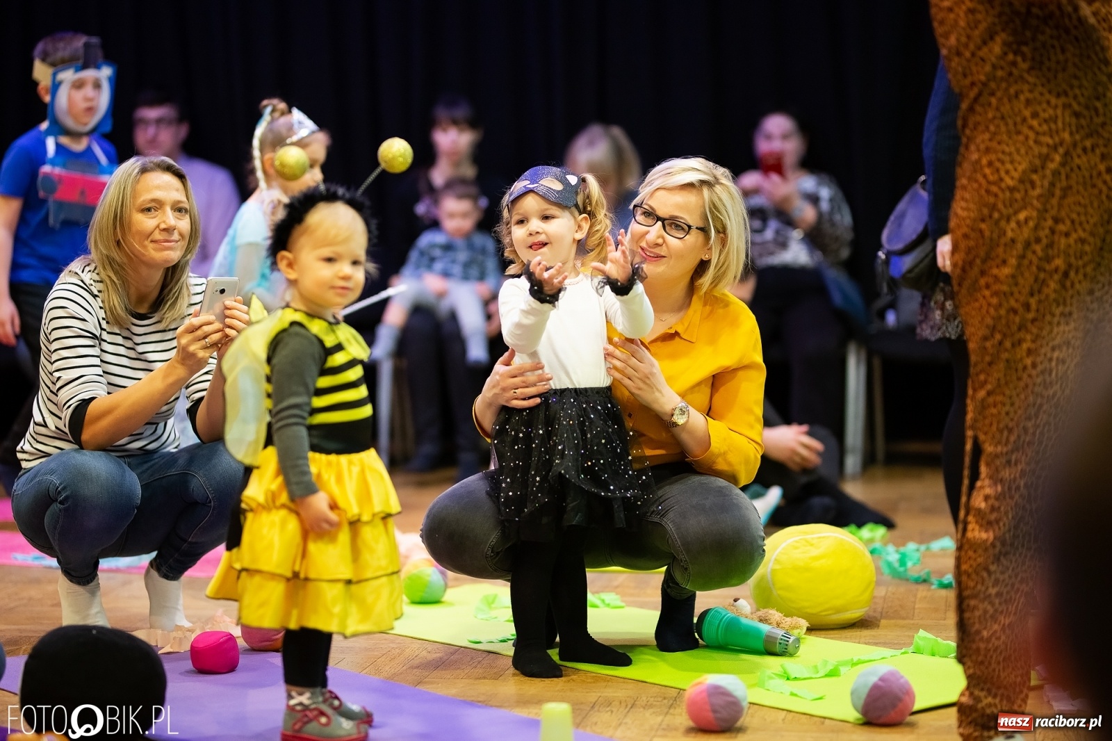 Zdjęcie w galerii na portalu naszraciborz.pl: Bal przebierańców maluchów w RCK wiadomości z regionu