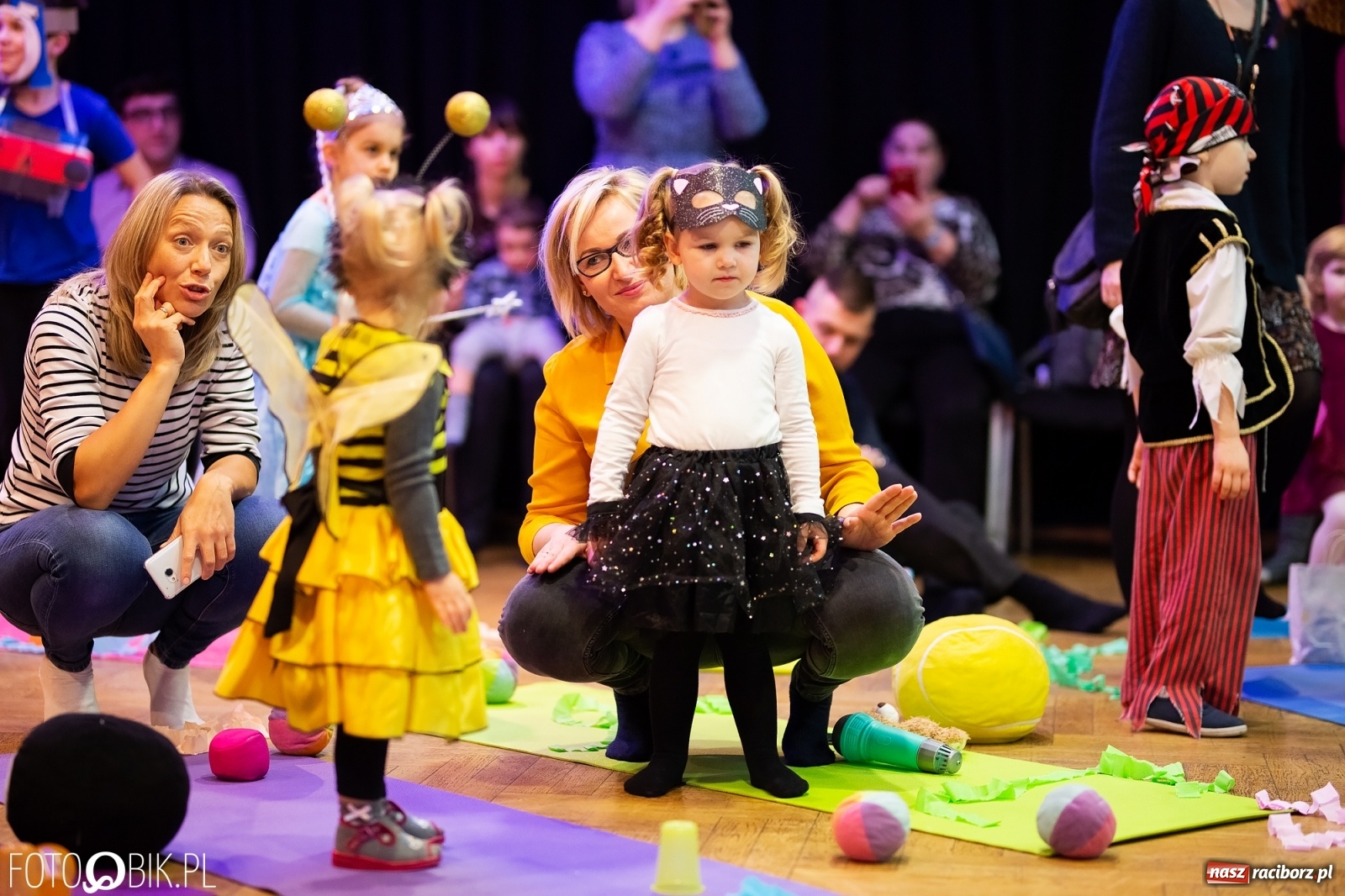 Zdjęcie w galerii na portalu naszraciborz.pl: Bal przebierańców maluchów w RCK wiadomości z regionu