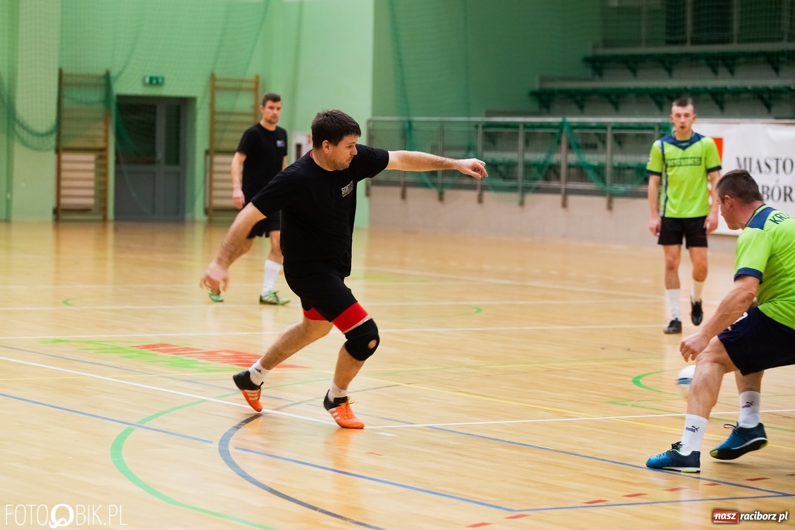 Zdjęcie w galerii na portalu naszraciborz.pl: HLPN. Harpagany rozbiły Bruks Team [FOTO] wiadomości z regionu