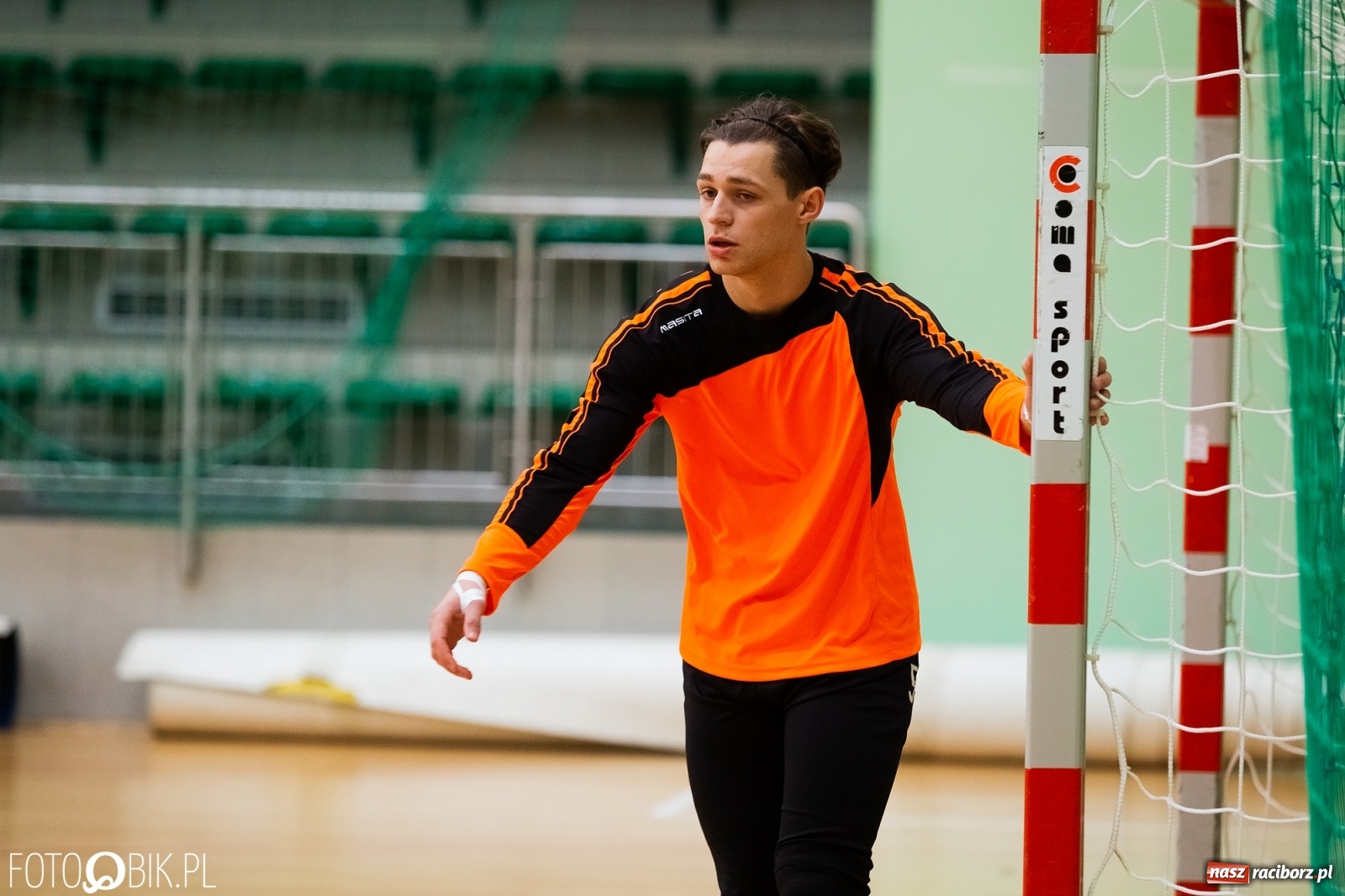 Zdjęcie w galerii na portalu naszraciborz.pl: HLPN. Harpagany rozbiły Bruks Team [FOTO] wiadomości z regionu