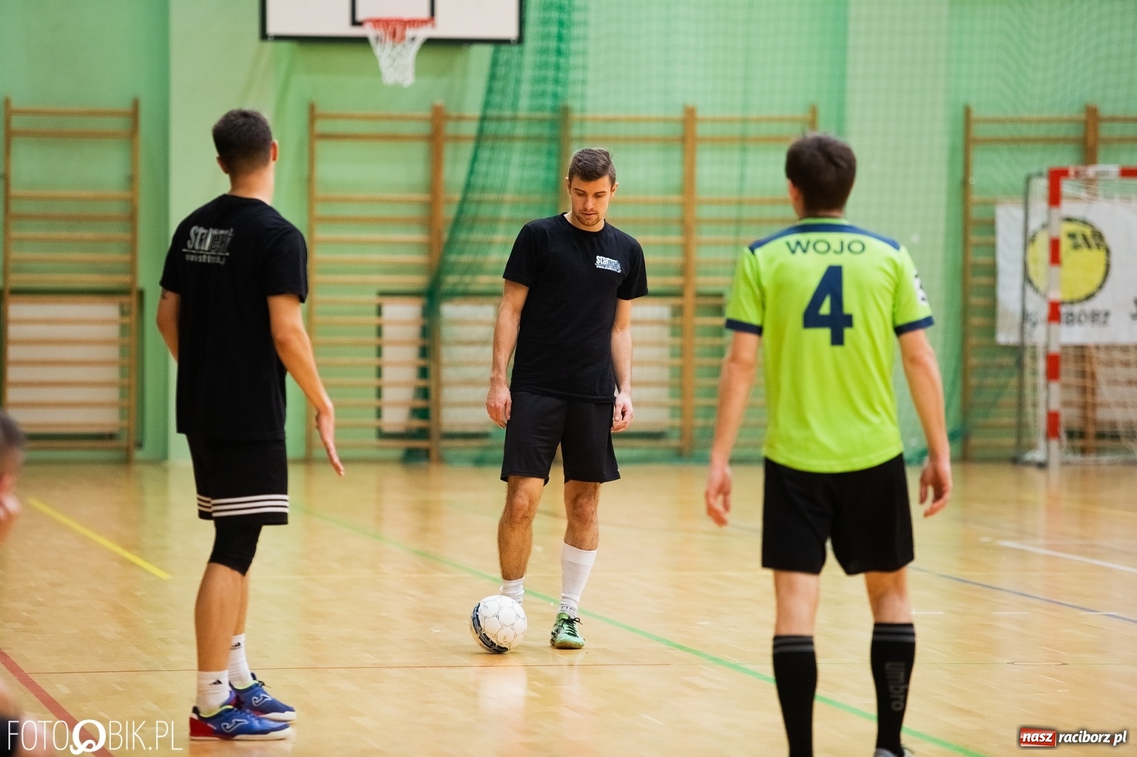 Zdjęcie w galerii na portalu naszraciborz.pl: HLPN. Harpagany rozbiły Bruks Team [FOTO] wiadomości z regionu