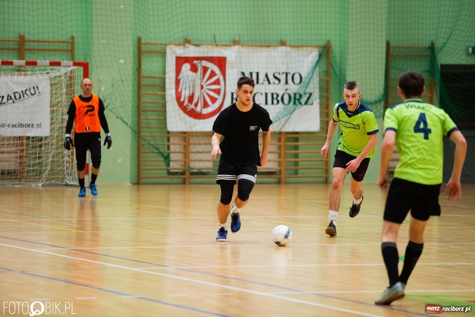 Zdjęcie w galerii na portalu naszraciborz.pl: HLPN. Harpagany rozbiły Bruks Team [FOTO] wiadomości z regionu