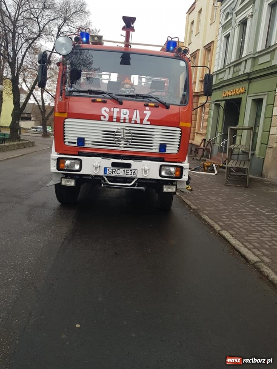 Zdjęcie w galerii na portalu naszraciborz.pl: Raport 998. Zalana piwnica w Krzanowicach. Potrącenie na Kolejowej wiadomości z regionu