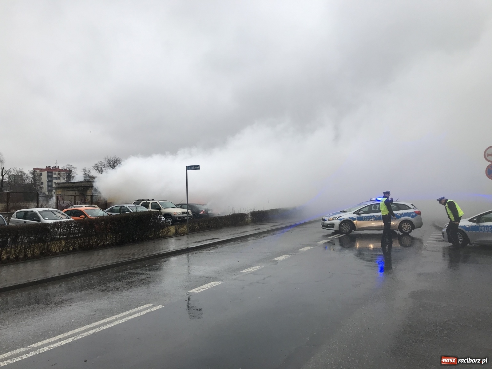 Zdjęcie w galerii na portalu naszraciborz.pl: Policjant wybawił z opresji przerażoną kobietę  wiadomości z regionu