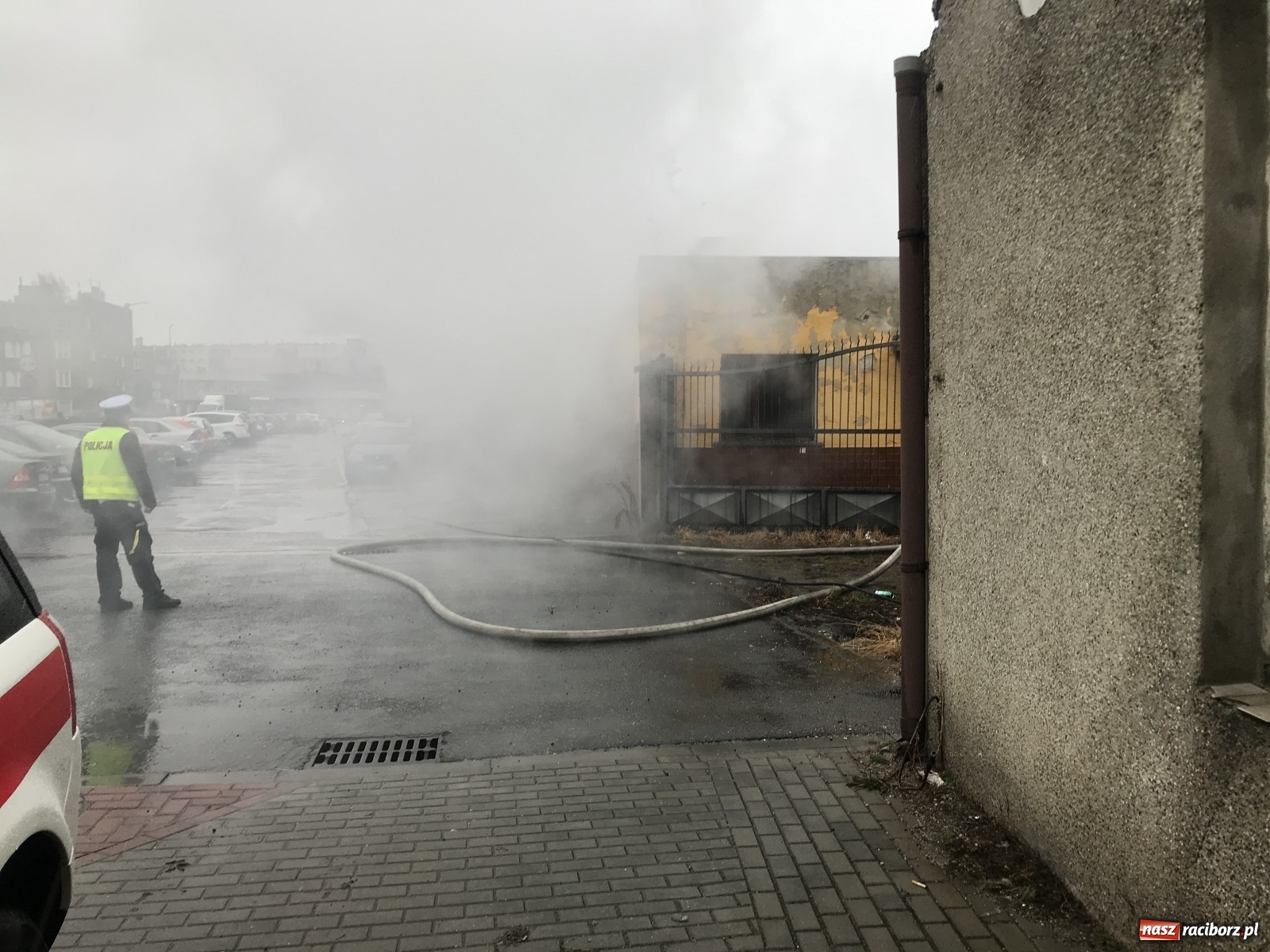 Zdjęcie w galerii na portalu naszraciborz.pl: Policjant wybawił z opresji przerażoną kobietę  wiadomości z regionu