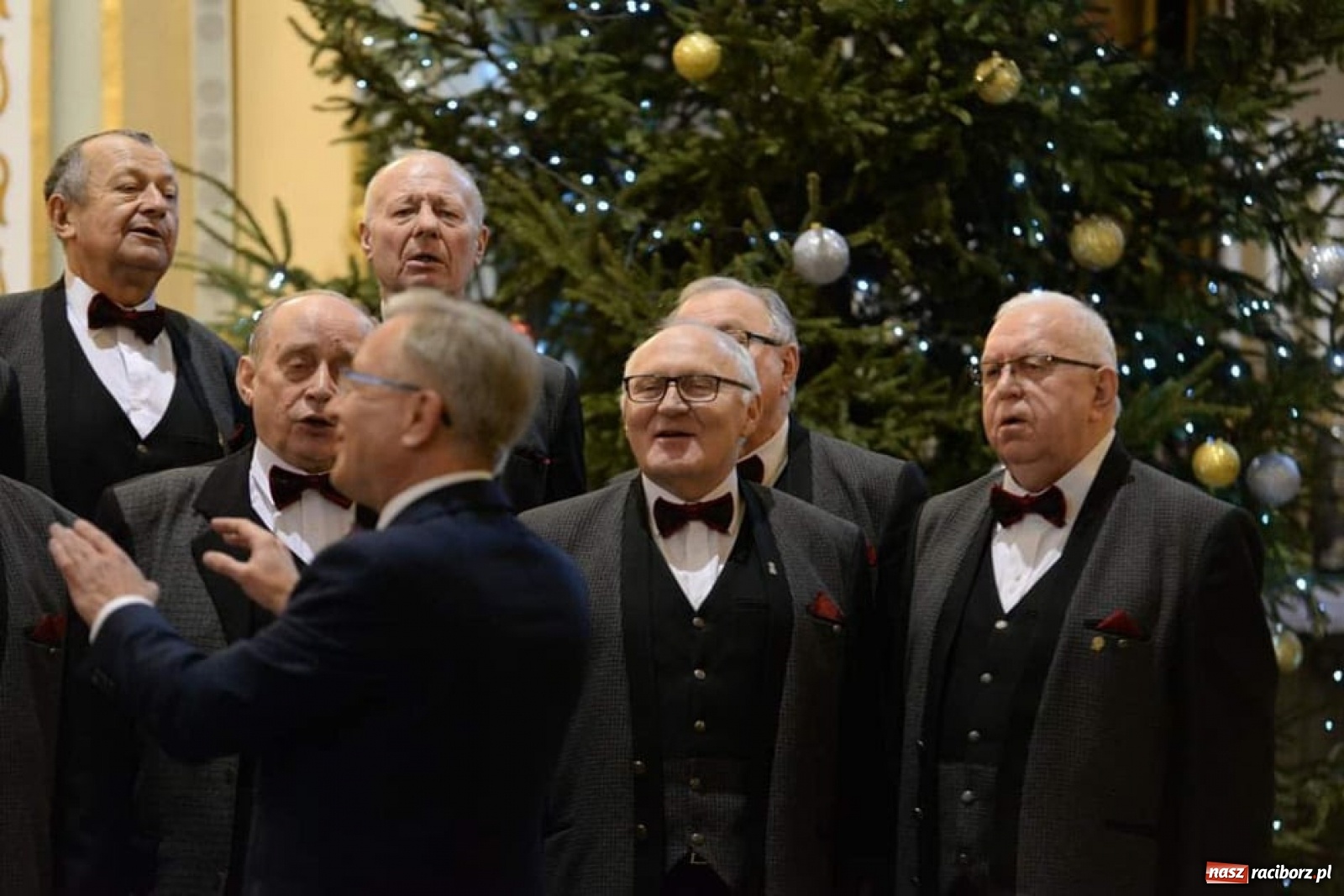 Zdjęcie w galerii na portalu naszraciborz.pl: Młodzieżowy chór Bel Canto z Grand Prix XXVI Międzynarodowych Przesłuchań Kolędowych wiadomości z regionu