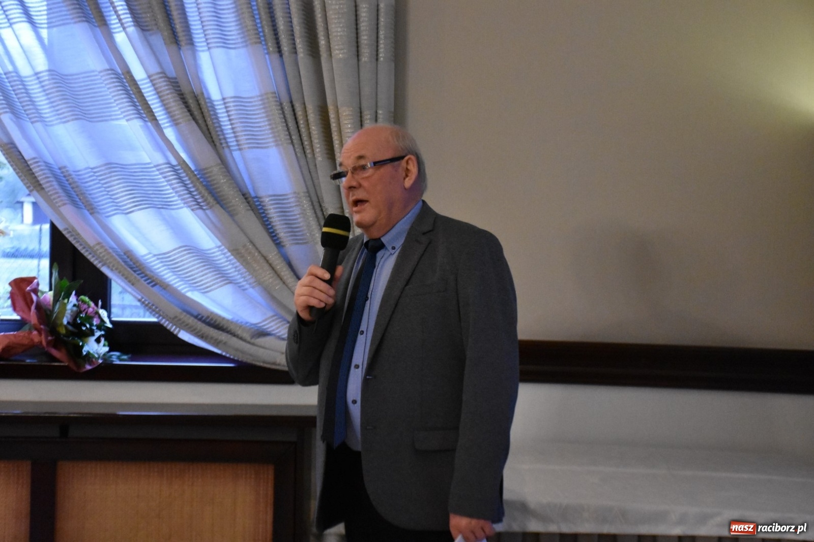 Zdjęcie w galerii na portalu naszraciborz.pl: Karnawałowy Dzień Babci i Dziadka w Chałupkach wiadomości z regionu