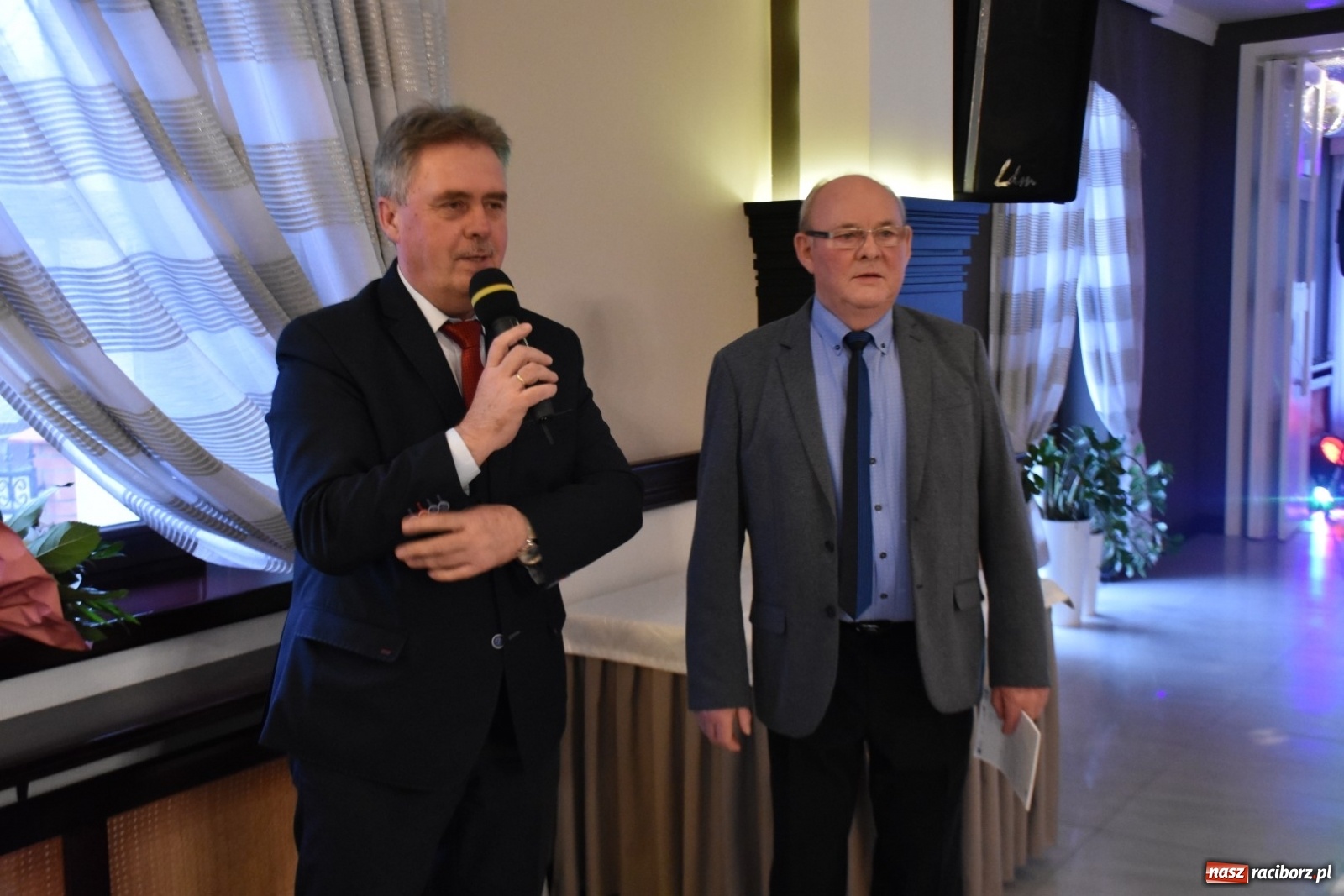 Zdjęcie w galerii na portalu naszraciborz.pl: Karnawałowy Dzień Babci i Dziadka w Chałupkach wiadomości z regionu