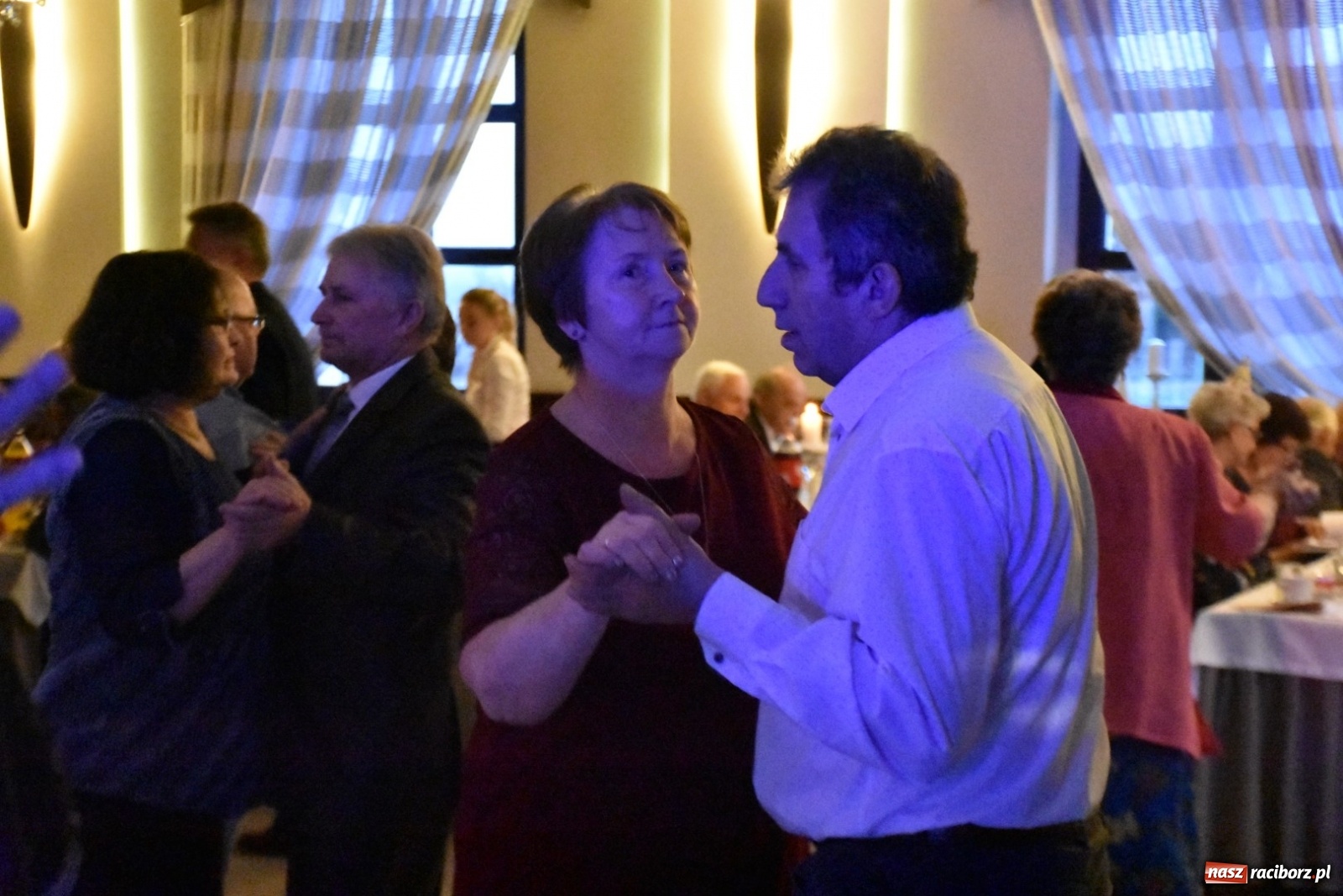 Zdjęcie w galerii na portalu naszraciborz.pl: Karnawałowy Dzień Babci i Dziadka w Chałupkach wiadomości z regionu