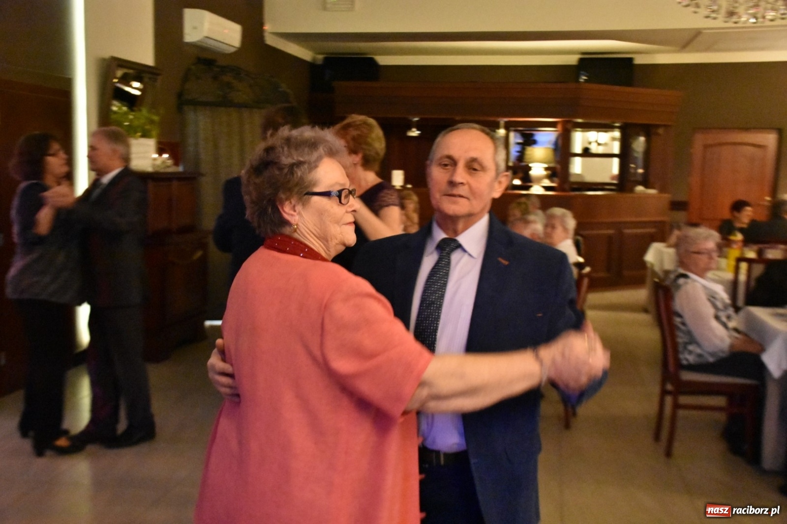 Zdjęcie w galerii na portalu naszraciborz.pl: Karnawałowy Dzień Babci i Dziadka w Chałupkach wiadomości z regionu