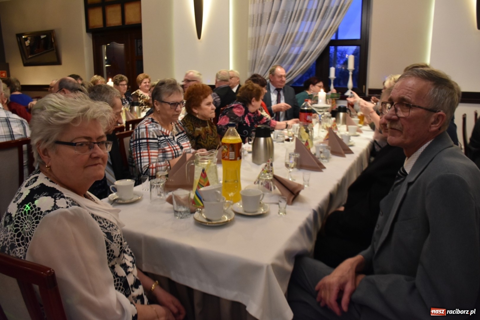 Zdjęcie w galerii na portalu naszraciborz.pl: Karnawałowy Dzień Babci i Dziadka w Chałupkach wiadomości z regionu