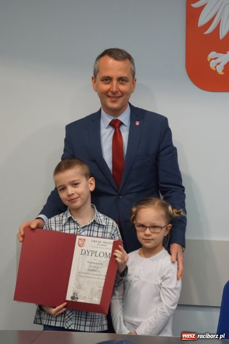 Zdjęcie w galerii na portalu naszraciborz.pl: W ratuszu podsumowano konkursy ekologiczne [FOTO i WIDEO] wiadomości z regionu