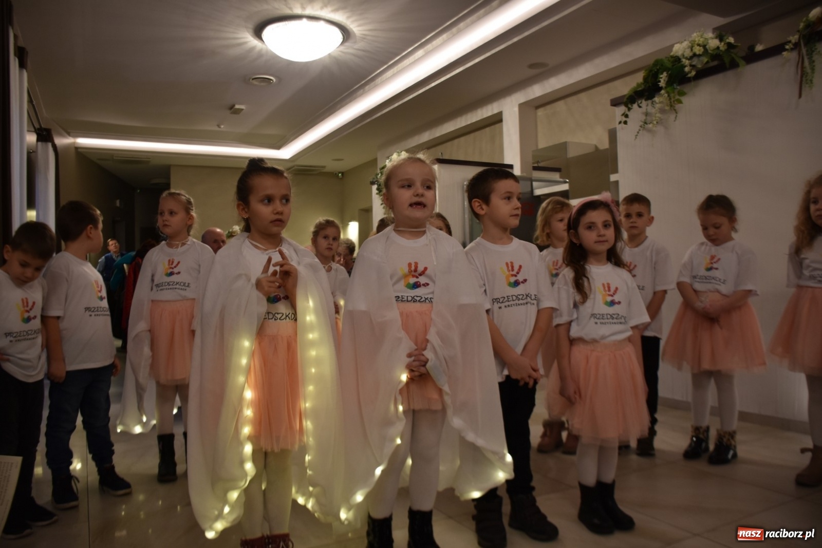 Zdjęcie w galerii na portalu naszraciborz.pl: Krzyżanowiccy seniorzy świętowali Dzień Babci i Dziadka wiadomości z regionu