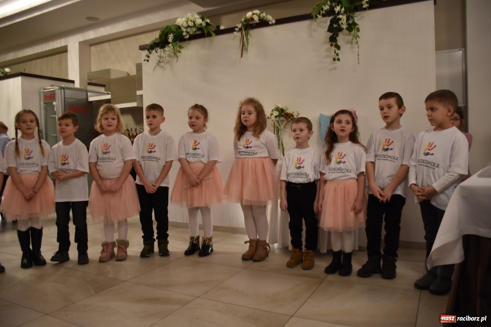 Zdjęcie w galerii na portalu naszraciborz.pl: Krzyżanowiccy seniorzy świętowali Dzień Babci i Dziadka wiadomości z regionu