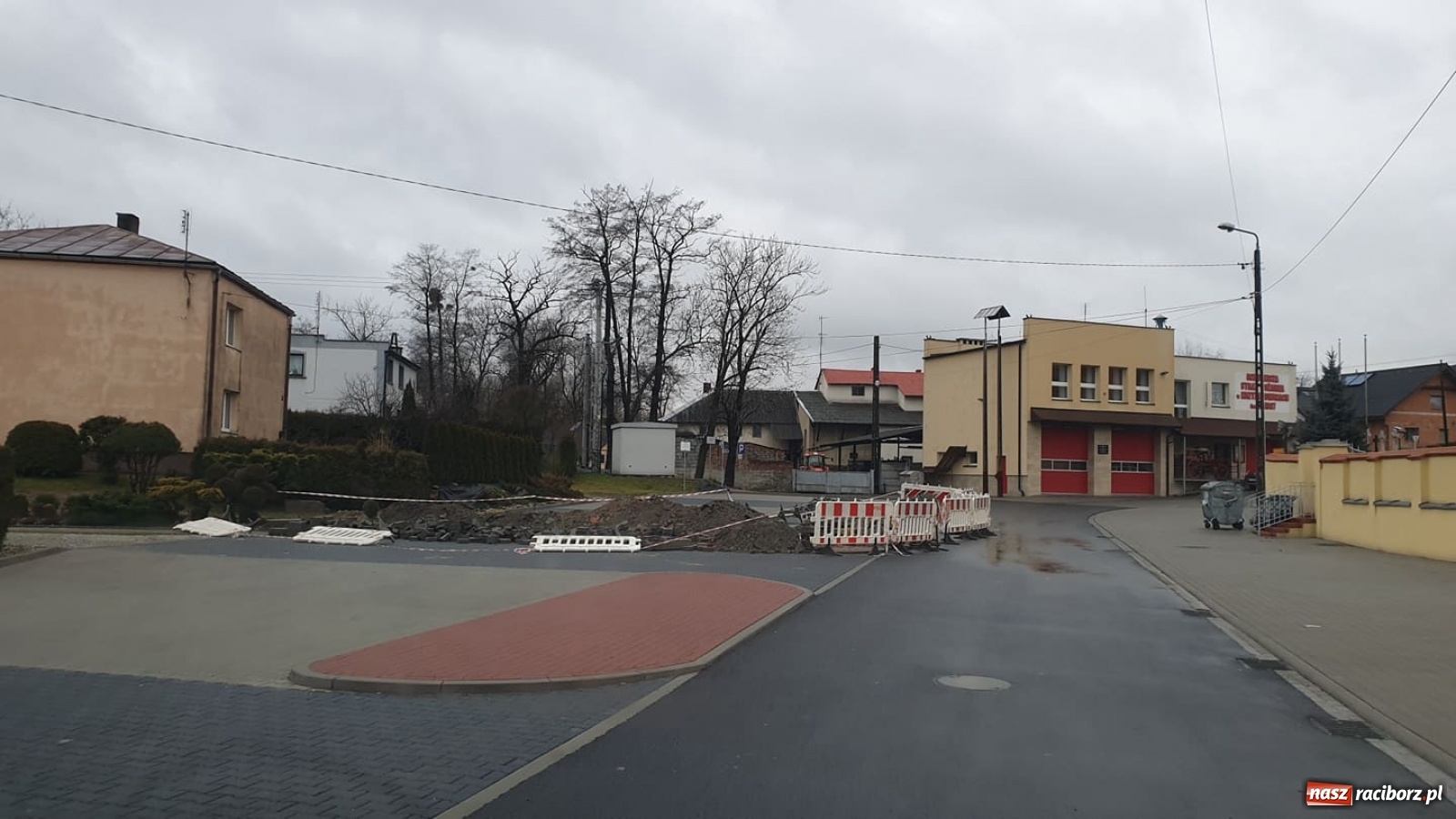 Zdjęcie w galerii na portalu naszraciborz.pl: W Krzyżanowicach przebito gazociąg! Ludzie mówią, że mogło być jak w Szczyrku wiadomości z regionu