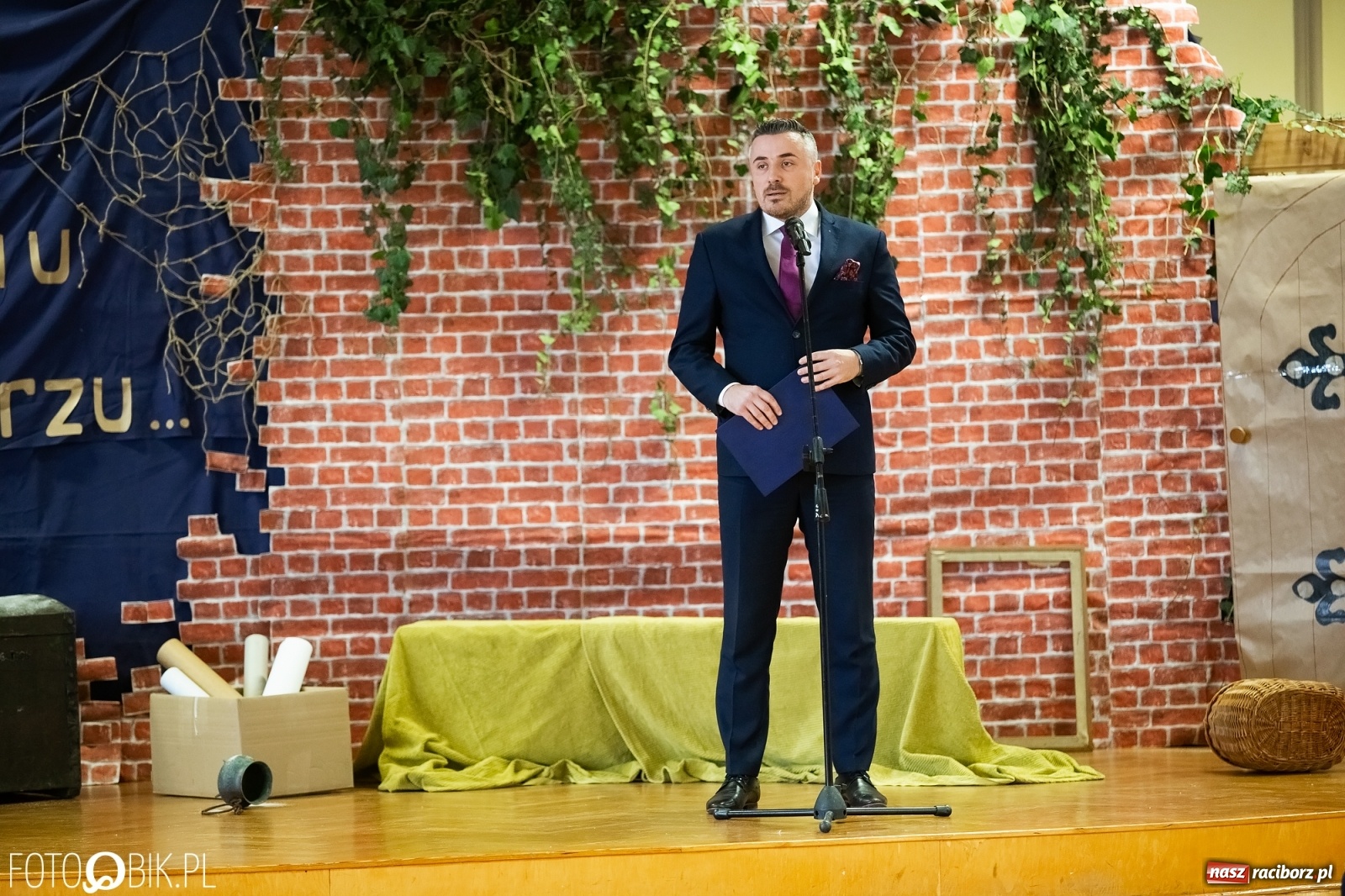 Zdjęcie w galerii na portalu naszraciborz.pl: Konsul Węgier na Święcie Patrona w Ekonomiku wiadomości z regionu