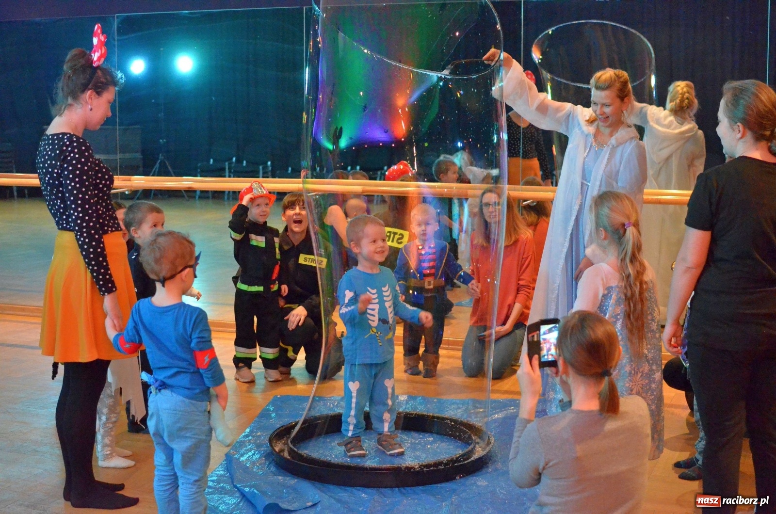 Zdjęcie w galerii na portalu naszraciborz.pl: Bal Małych Odkrywców z RCK!  wiadomości z regionu