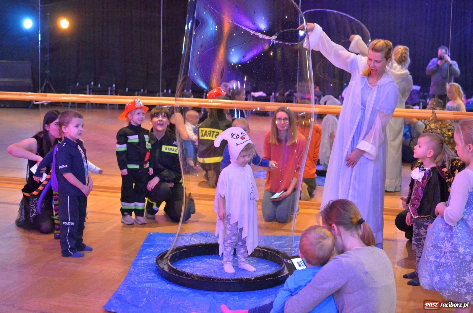 Zdjęcie w galerii na portalu naszraciborz.pl: Bal Małych Odkrywców z RCK!  wiadomości z regionu