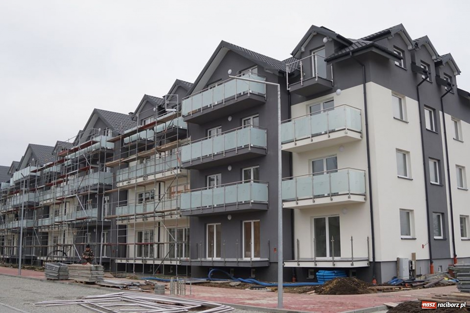 Zdjęcie w galerii na portalu naszraciborz.pl: Urząd opublikował listę najemców nowych mieszkań przy Łąkowej  wiadomości z regionu