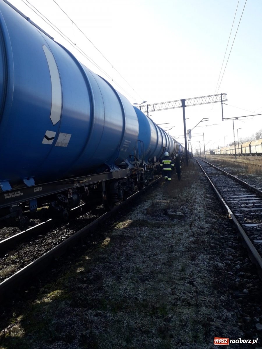 Zdjęcie w galerii na portalu naszraciborz.pl: Alarm na stacji kolejowej w Raciborzu  wiadomości z regionu