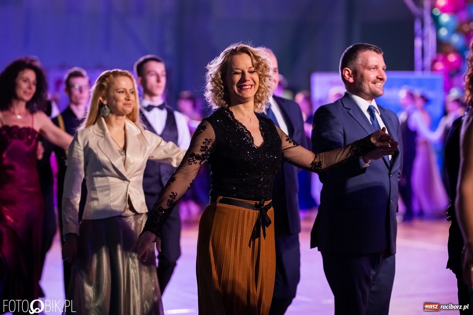 Zdjęcie w galerii na portalu naszraciborz.pl: Młodzieżowa Rewia Tańca w Arenie Rafako wiadomości z regionu