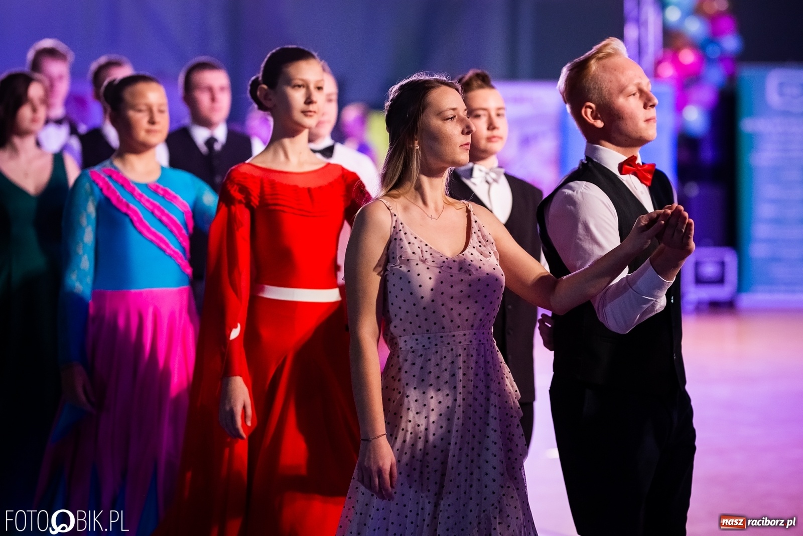 Zdjęcie w galerii na portalu naszraciborz.pl: Młodzieżowa Rewia Tańca w Arenie Rafako wiadomości z regionu