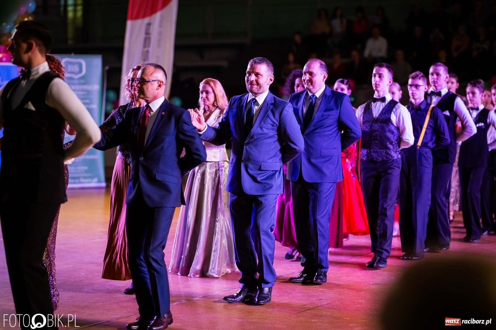 Zdjęcie w galerii na portalu naszraciborz.pl: Młodzieżowa Rewia Tańca w Arenie Rafako wiadomości z regionu