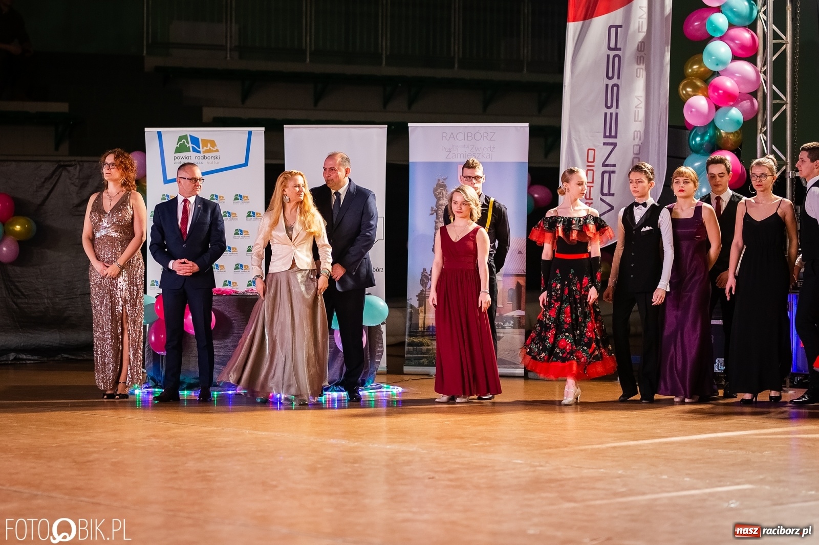 Zdjęcie w galerii na portalu naszraciborz.pl: Młodzieżowa Rewia Tańca w Arenie Rafako wiadomości z regionu