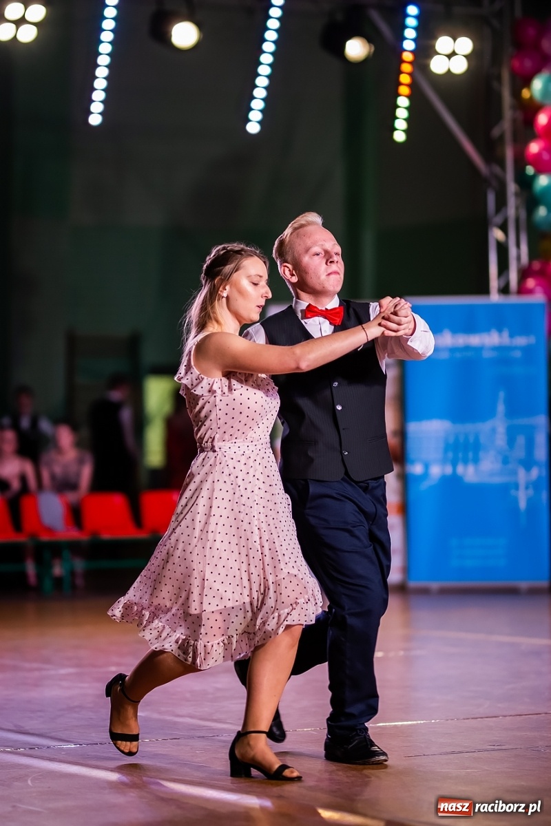 Zdjęcie w galerii na portalu naszraciborz.pl: Młodzieżowa Rewia Tańca w Arenie Rafako wiadomości z regionu