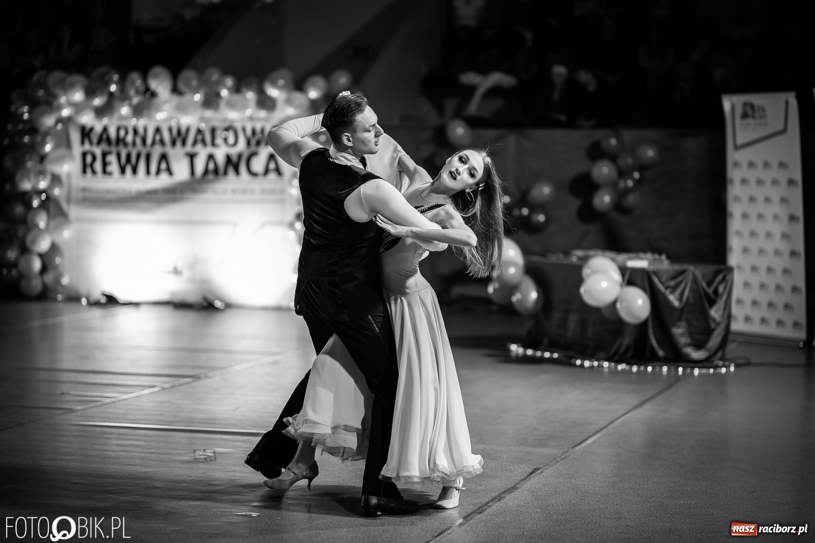 Zdjęcie w galerii na portalu naszraciborz.pl: Młodzieżowa Rewia Tańca w Arenie Rafako wiadomości z regionu