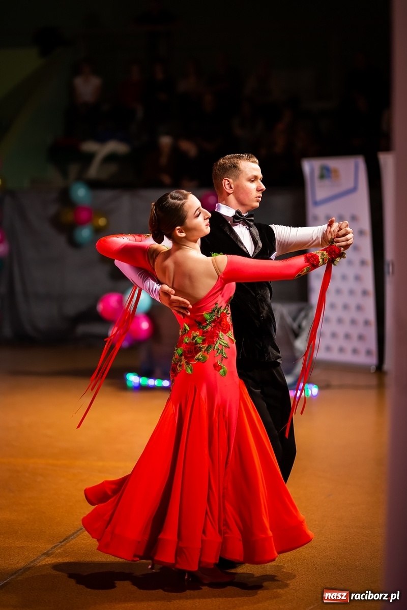 Zdjęcie w galerii na portalu naszraciborz.pl: Młodzieżowa Rewia Tańca w Arenie Rafako wiadomości z regionu