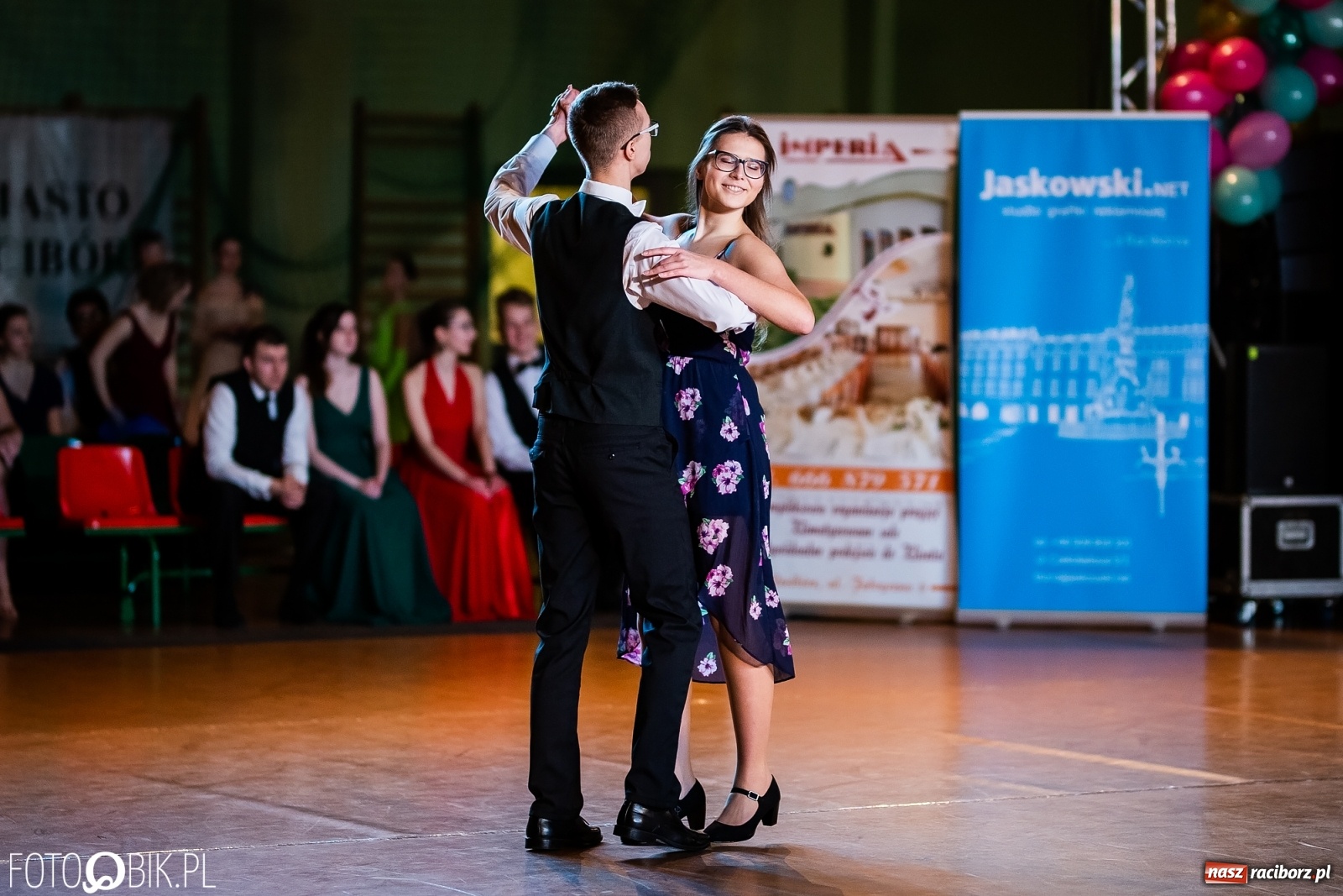 Zdjęcie w galerii na portalu naszraciborz.pl: Młodzieżowa Rewia Tańca w Arenie Rafako wiadomości z regionu